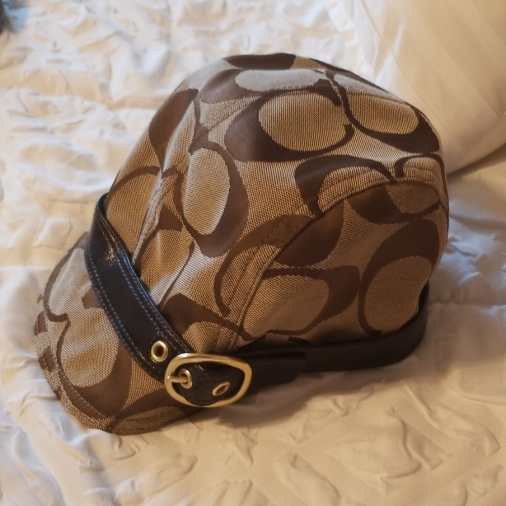Coach signature jockey hat
